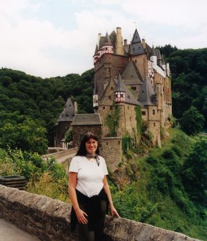 Pamela Burg Eltz 274